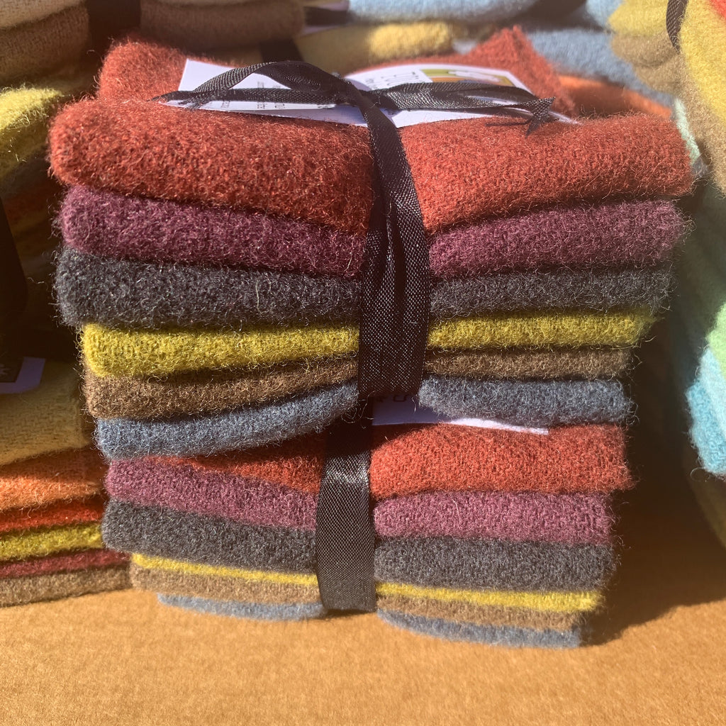 Woven Wool Bundles - Winter